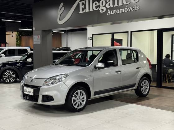 RENAULT SANDERO 1.6 EXPRESSION 8V FLEX 4P MANUAL RENAULT SANDERO 1.6 EXPRESSION 8V FLEX 4P MANUAL